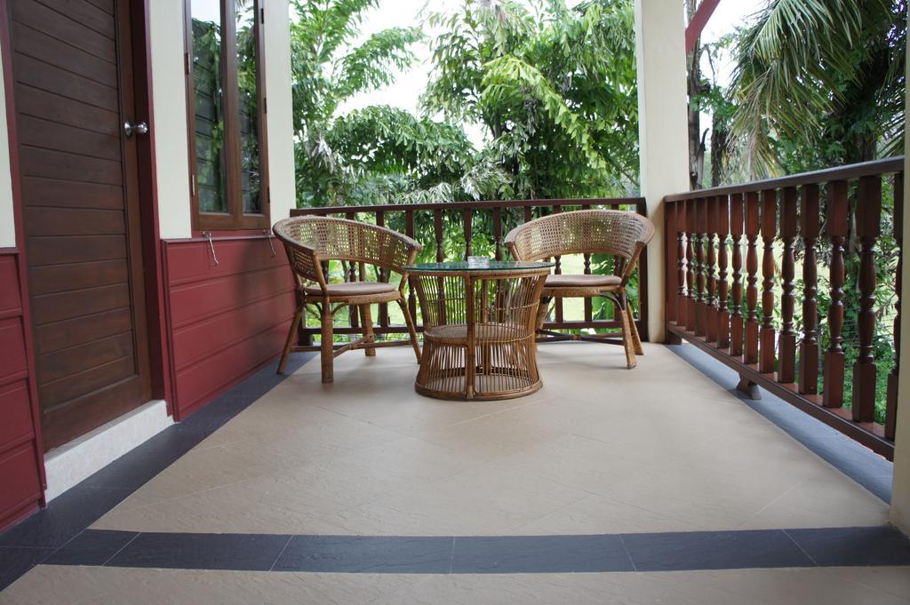 Palm Village Rawai Екстериор снимка