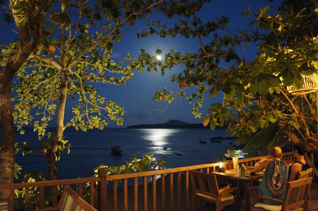Palm Village Rawai Екстериор снимка