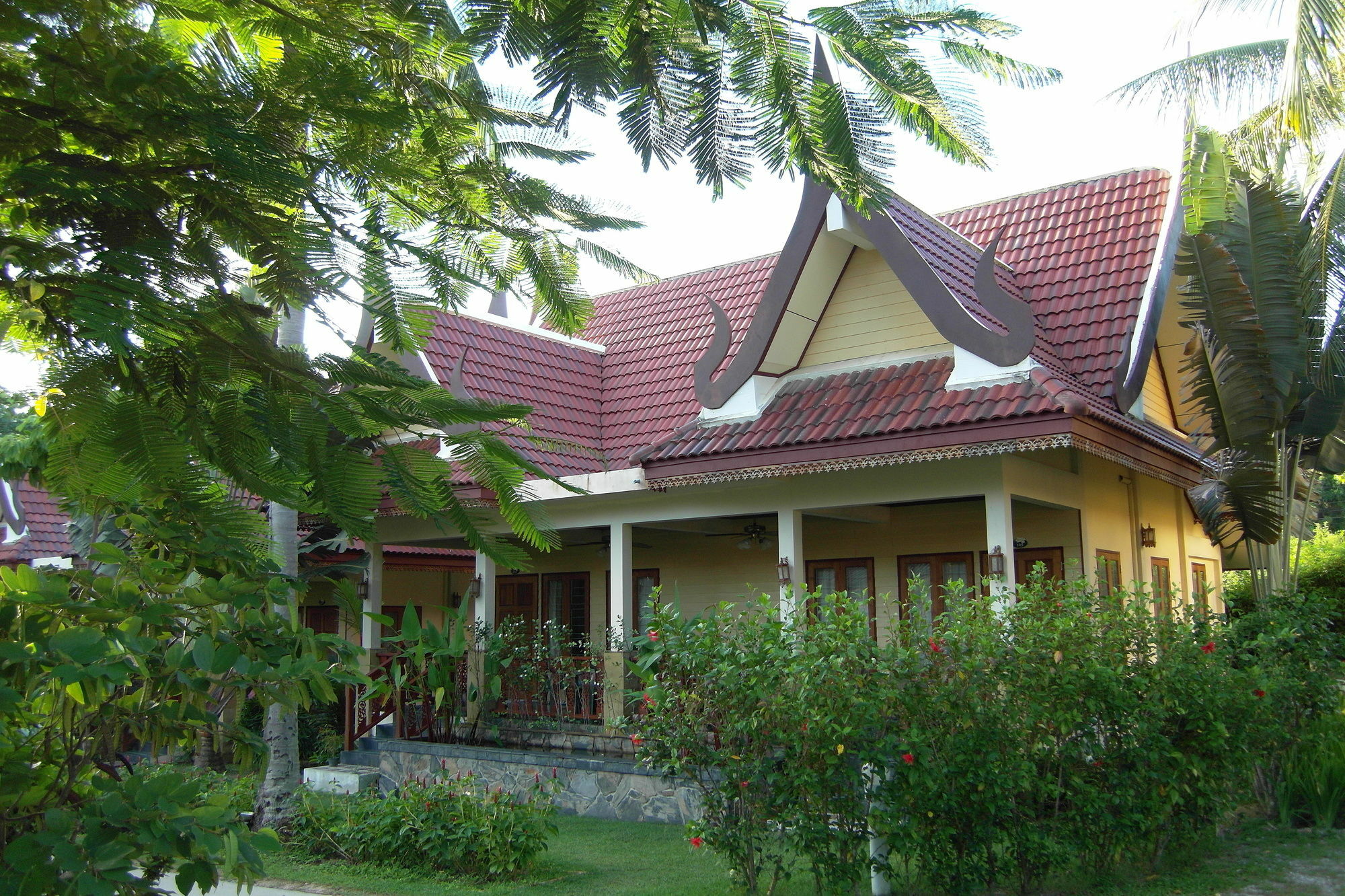 Palm Village Rawai Екстериор снимка